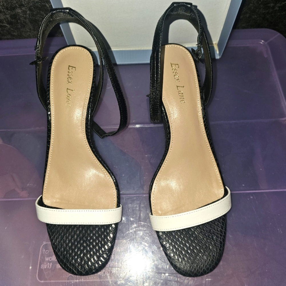 Essex Lane Black and White Women's Sandals